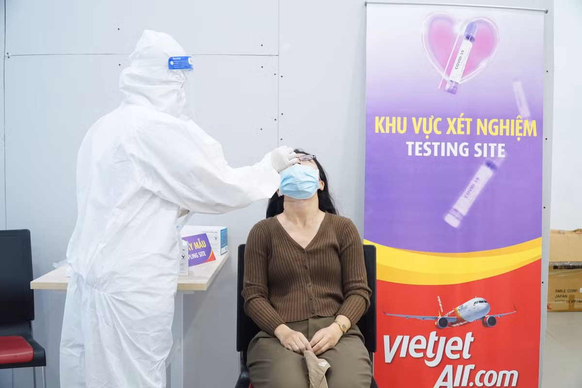 Tro lai voi bau troi, Vietjet mien phi xet nghiem Covid-19 cho tat ca khach hang khoi hanh tu TP.HCM-Hinh-2
