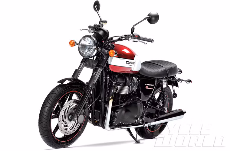 Xe cho thế ngồi thoải mái, thích hợp nhiều form người, trang bị động cơ 865 cc, 64 mã lực, làm mát bằng gió, hộp số 5 cấp và mức giá bán lẻ đề nghị khá “nhạy cảm” tại Hoa Kỳ 8.699 USD. Triumph Bonneville Newchurch sẽ được bán ra trong tháng 4 năm nay tại thị trường quốc tế, chưa có thông tin về thời gian xe về Việt Nam và mức giá bán dự kiến.