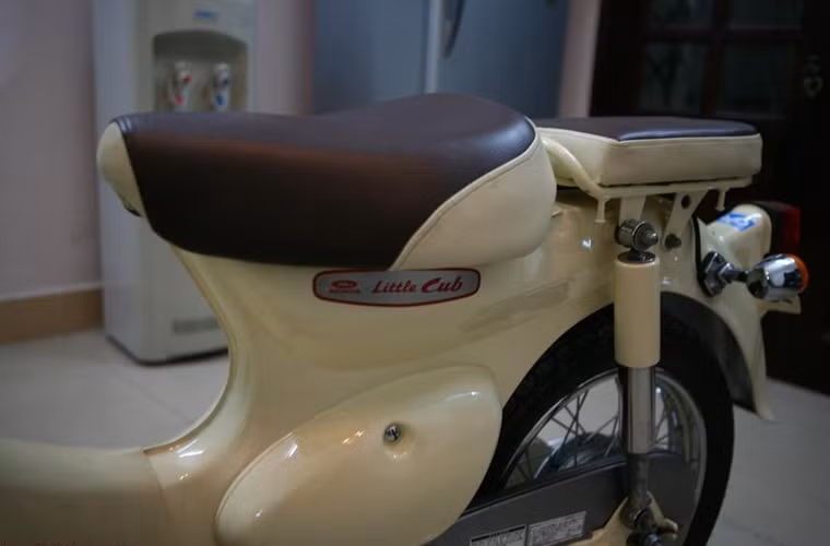 Kiểu dáng đuôi xe mang đậm những nét đặc trưng của dòng xe Cub.