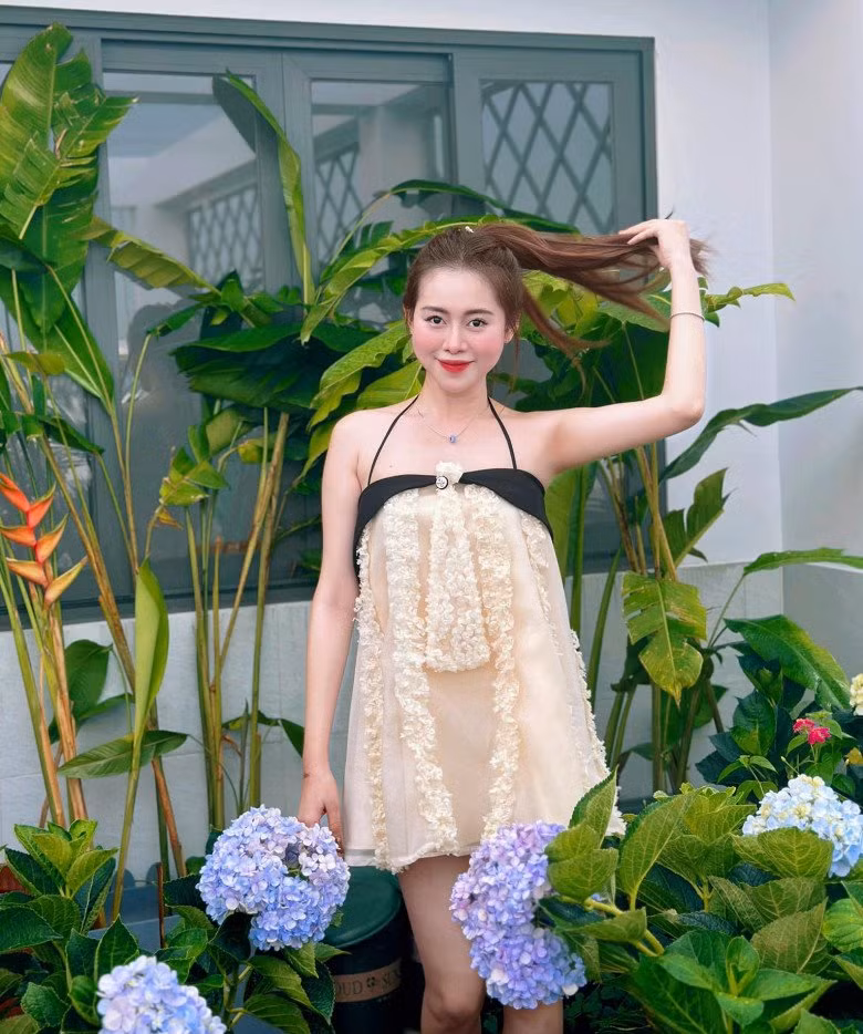 Góc vườn do chính tay Việt Phương Thoa chăm sóc trở thành góc sống ảo lý tưởng. Nguồn ảnh: FBNV