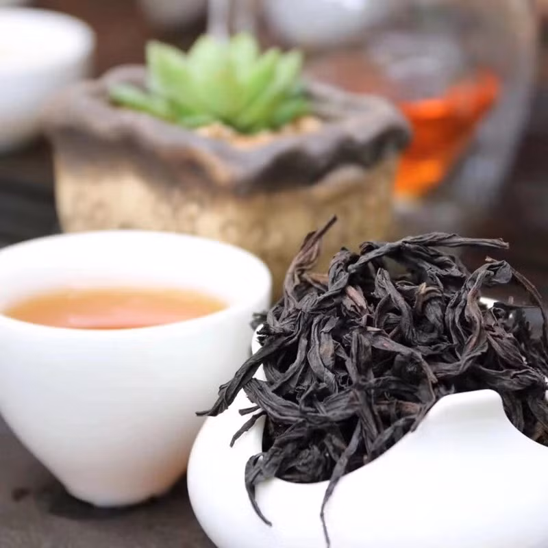 Do đó, khi nhấm nháp từng ngụm nhỏ trà, sẽ cảm nhận được một hương vị cực kỳ đặc biệt mà không một loại trà nào có được. Ảnh: Vietblend