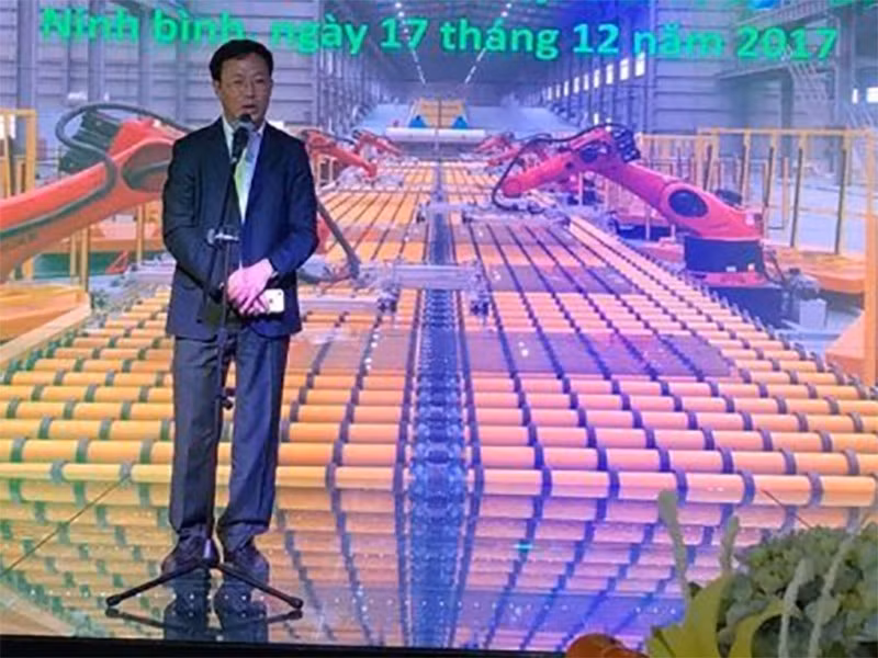 Không chỉ xây dựng cơ nghiệp nghìn tỷ, đại gia Quảng Ninh còn được biết đến là "tay chơi" xe sang nức tiếng một thời. Ảnh: ĐSPL