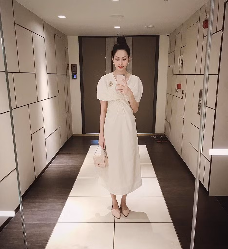 Phòng thay đồi sang chảnh. Ảnh: FBNV