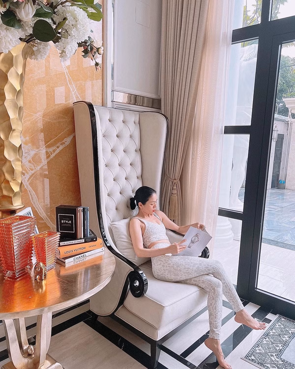 Bên trong căn biệt thự, Lệ Quyên đầu tư một khoản tiền không nhỏ để sắm nội thất.
