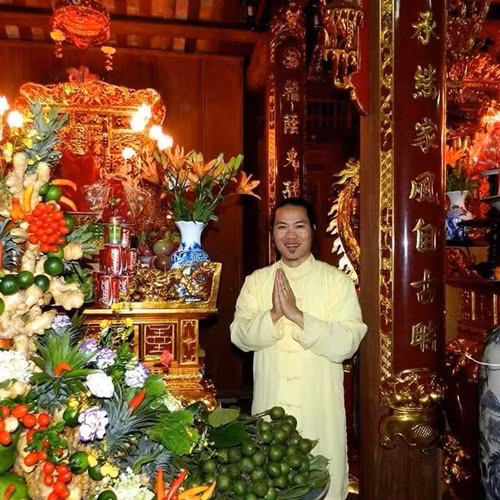 Khu nhà thờ xây trên diện tích đất rộng khoảng 1.000 m2. Công trình được nam nghệ sĩ đầu tư hàng chục tỷ đồng. Ảnh: Dân Việt