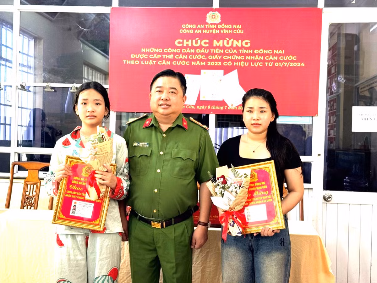 Đồng Nai: Hai Việt kiều về từ Campuchia được cấp Chứng nhận căn cước - Hình 6 Dong Nai: Hai Viet kieu ve tu Campuchia duoc cap Chung nhan can cuoc-Hinh-6
