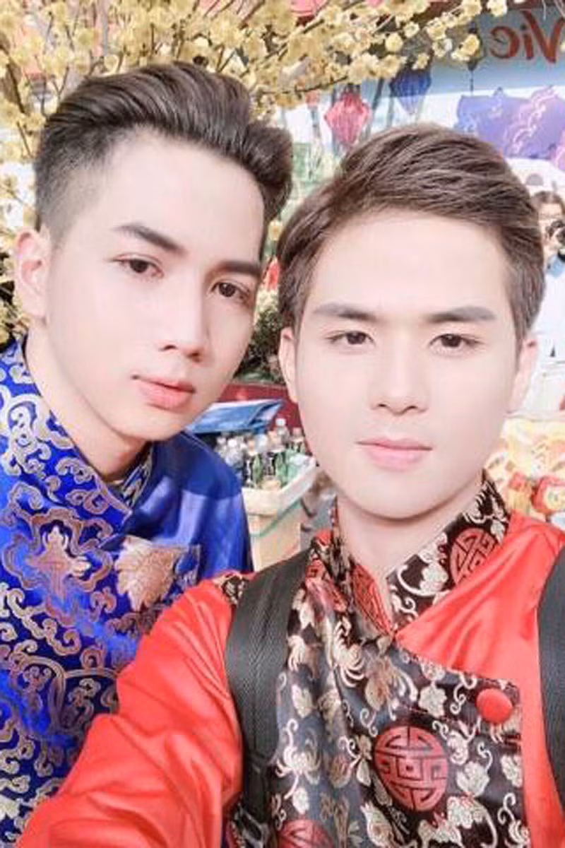 Tet Dinh Dau va nhung du dinh dac biet cua cac cap dong tinh noi tieng