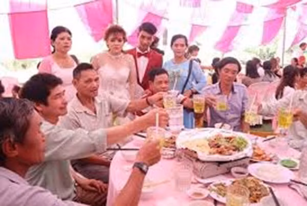 Nhung dam cuoi dac biet khien bao nguoi rung rung-Hinh-4