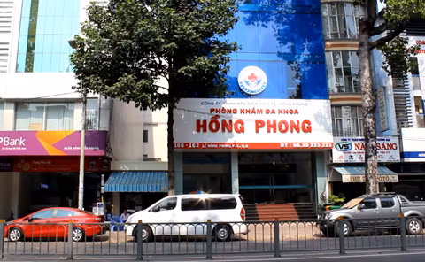 Phai chang muc phat phong kham dung bac si Trung Quoc con qua nhe?-Hinh-2