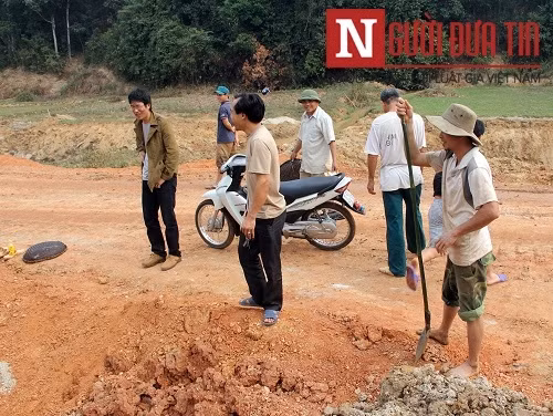 Dan Nghe An keo nhau di ‘mot’ da do cau may-Hinh-5