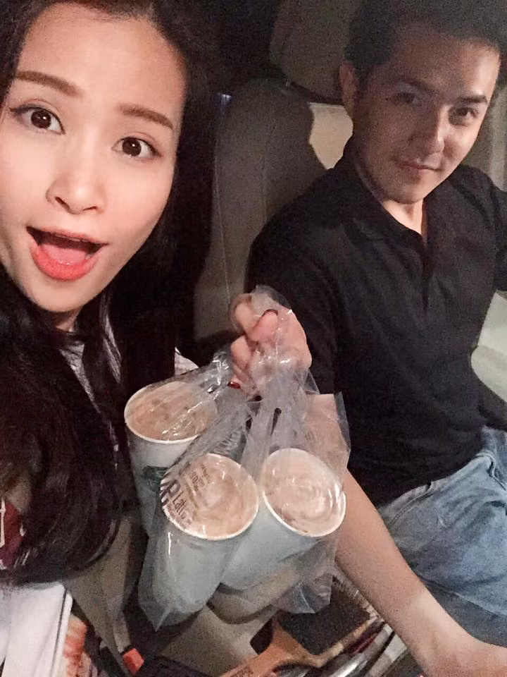 Đông Nhi sợ tăng cân khi ăn đêm \"Giờ này mà 2 đứa chơi 4 ly trà sữa thì có béo không nhỉ?\".