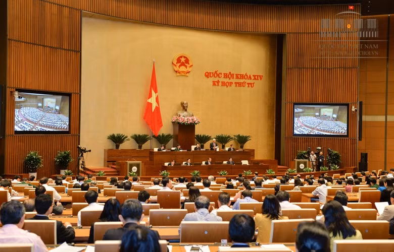 Hom nay, be mac ky hop thu 4 Quoc hoi khoa XIV