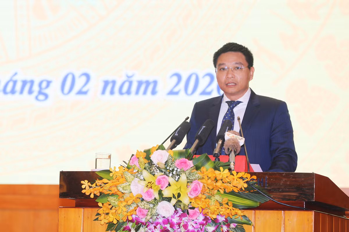 Tháng 12/2011 - 5/2013: Ủy viên Ban Chấp hành Đảng bộ -Ủy viên Hội đồng quản trị, Tổng Giám đốc Ngân hàng Thương mại cổ phần Công Thương Việt Nam. Tháng 5/2013 - 4/2014: Ủy viên Ban Thường vụ Đảng ủy-Ủy viên Hội đồng quản trị Ngân hàng Thương mại cổ phần Công Thương Việt Nam 