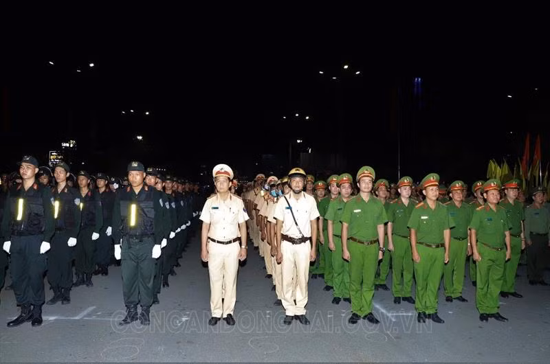 Trong đó, tập trung phòng ngừa, chủ động phát hiện, ngăn chặn, xử lý các loại tội phạm cướp, cướp giật, trộm cắp tài sản, “tội phạm đường phố”, các đối tượng tụ tập chạy xe gây rối trật tự công cộng, đua xe trái phép... 