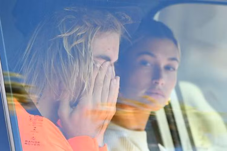 Hình ảnh Justin buồn bã từng khiến fans không khỏi lo lắng và cho rằng anh suy sụp vì Selena.