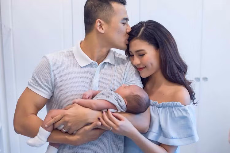 Lương Thế Thành cũng được khen ngợi là ông chồng quốc dân. Anh để cho Thúy Diễm quản lý tài chính của hai người.