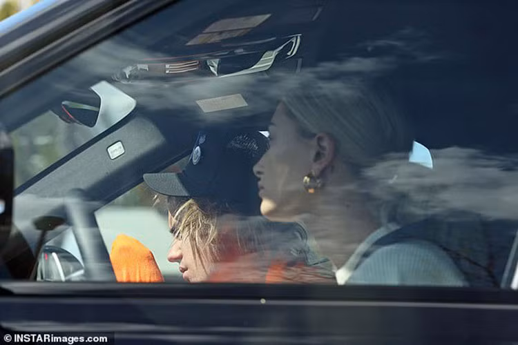 Justin và Hailey đính hôn cách đây không lâu sau khi nam ca sĩ chia tay Selena. Ảnh: Dailymail