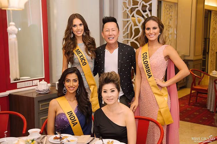 Top 10 thí sinh được yêu thích nhất có cơ hội ăn tối cùng ông Nawat Itsaragrisil - chủ tịch cuộc thi Hoa hậu Hòa bình Quốc tế.