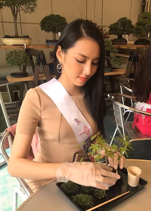 Từ Nhật Bản, đại diện Việt Nam thường xuyên cập nhật thông tin và hình ảnh đến người hâm mộ.