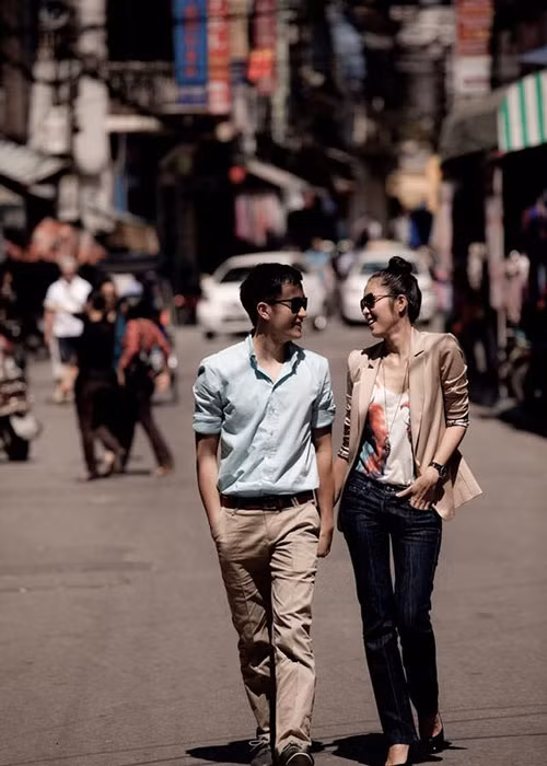 Bộ ảnh xưa khiến nhiều khán giả nhớ lại bộ phim làm nên tên tuổi của Hà Tăng và Lương Mạnh Hải - "Bỗng dưng muốn khóc" lên sóng năm 2008.