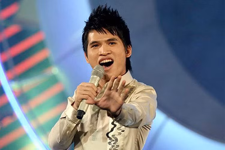 Năm 2008, Quốc Thiên bắt đầu gây chú ý khi về nhất cuộc thi Vietnam Idol. Ảnh: Giaoducvietnam