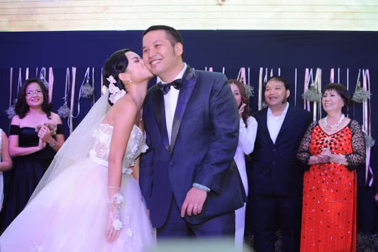 Một năm trước, Phạm Quỳnh Anh và Quang Huy đã ly thân nhưng giữ kín với công chúng. Về lý do ly hôn, Quang Huy hiện từ chối trả lời. Ảnh: Giáo dục Việt Nam
