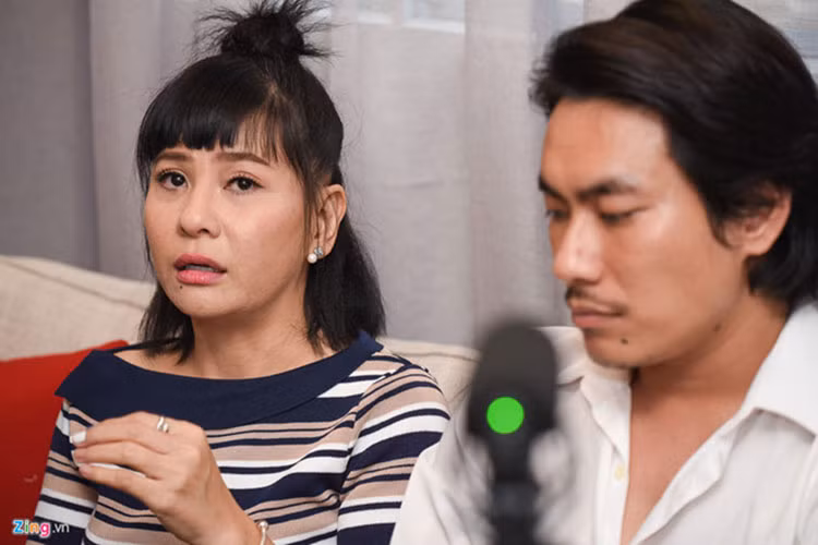 Theo Zing, sau khi công khai yêu An Nguy, Kiều Minh Tuấn đính chính chỉ là say nắng. Gắn bó với Kiều Minh Tuấn 10 năm, Cát Phượng thừa nhận cô bị tổn thương. Ảnh: Zing