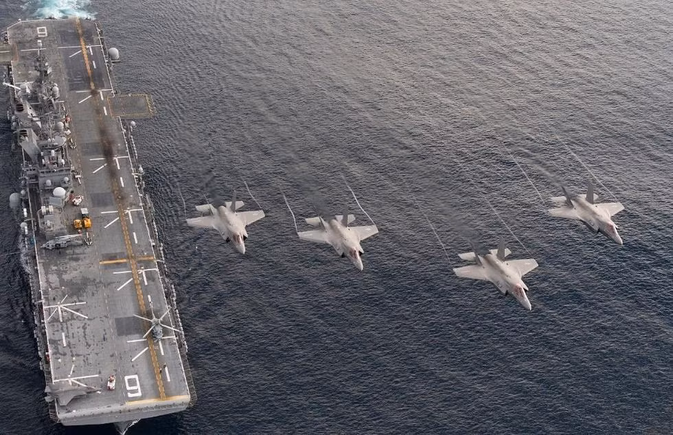 F-35B là phiên bản đặc biệt nhất trong dòng máy bay tiêm kích tấn công hỗn hợp với khả năng hạ cánh theo phương pháp thẳng đứng như trực thăng. Nguồn ảnh: QQ.