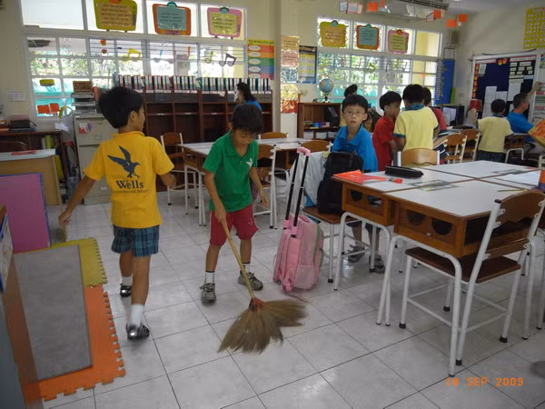 Đây chính là lý do tại sao có rất ít trường học ở Nhật thuê lao công. Ảnh: WSE.