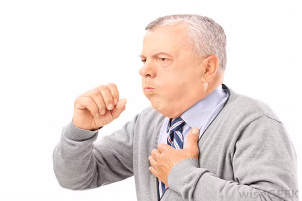 Phổi. Sang 20 tuổi bắt đầu lão hóa. Từ tuổi này, dung tích phổi bắt đầu giảm dần. Sụn sườn vôi hóa, lồng ngực biến dạng, khớp cứng ảnh hưởng tới thở, nhu mô phổi giảm đàn hồi, giãm phế nang. Dung tích của phổi bắt đầu giảm dần từ tuổi 20. Đến tuổi 40 có nhiều người đã bắt đầu khó thở vì các cơ bắp và xương sườn buồng phổi bắt đầu xơ cứng.
