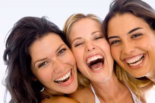 Vóc dáng, làn da, mái tóc… hay sức khỏe của bạn ở tuổi này đều không tránh khỏi quá trình lão hóa. Vì vậy bạn cần phải có chế độ chăm sóc sức khỏe một cách toàn diện và đặc biệt. Vì vậy, để tiết kiệm chi phí cho bản thân, hãy dùng gói bảo hiểm tổng thể.