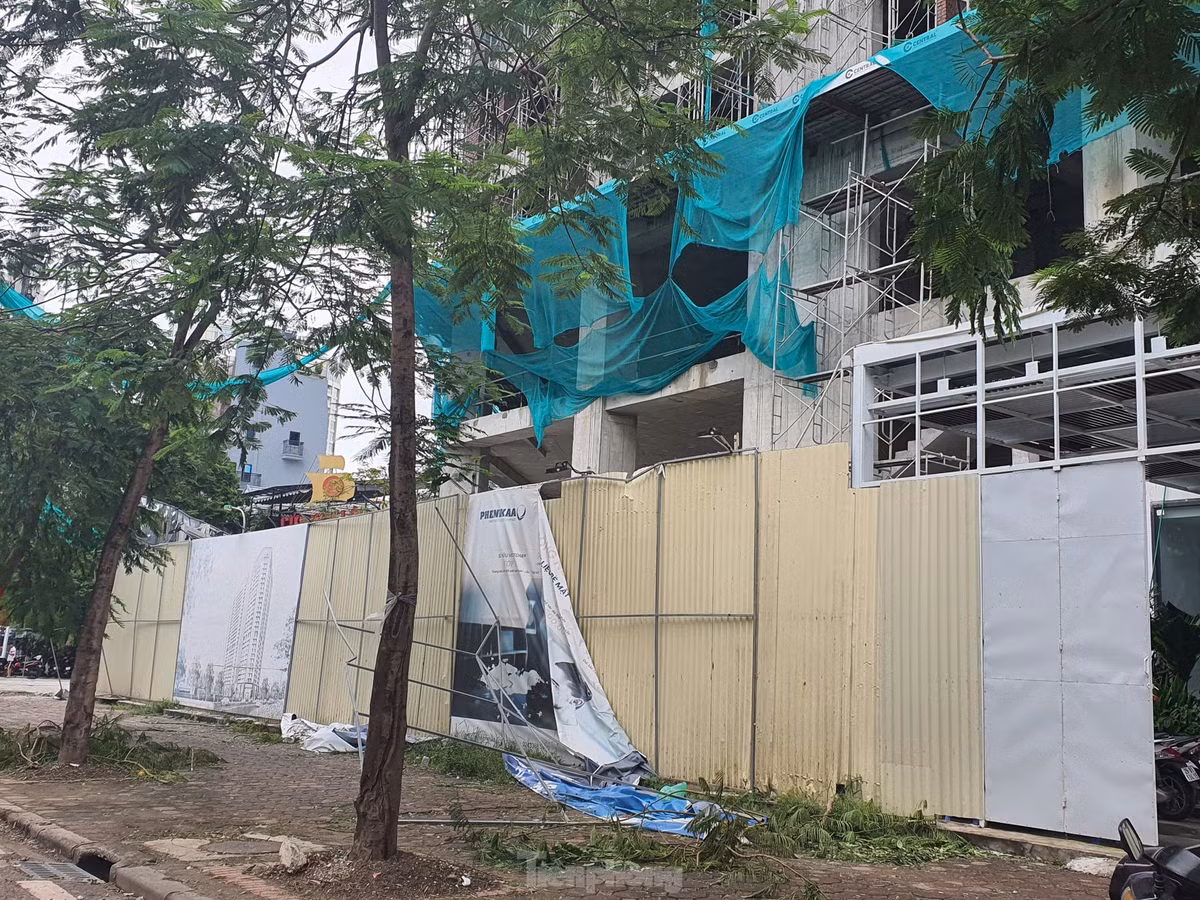 Ha Noi: Khu do thi, khu chung cu hoang tan sau bao-Hinh-9
