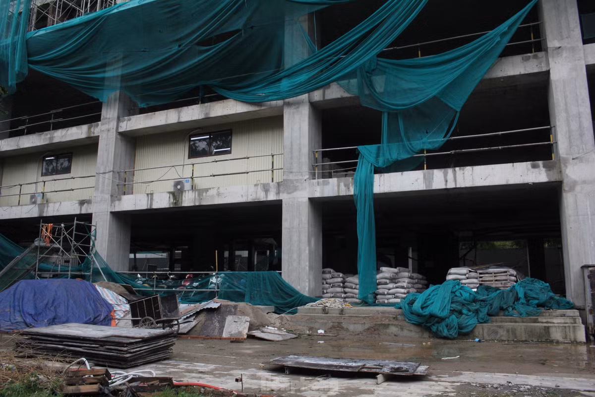 Ha Noi: Khu do thi, khu chung cu hoang tan sau bao-Hinh-7