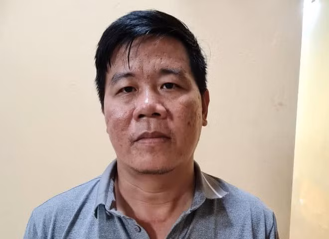  "Ông trùm" Bùi Xuân Thành: Ngày 29/9/2020, Công an TP.Hà Nội đã bắt giữ Bùi Xuân Thành (SN 1977, trú tại Tân Bình, TP.Hải Dương, tỉnh Hải Dương) cùng các đồng phạm để điều tra về hành vi tổ chức đánh bạc và đánh bạc số tiền lên tới 1.000 tỷ đồng. 