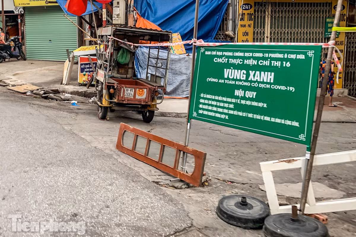 Dùng xe ba bánh để xây dựng chốt chặn "vùng xanh". 