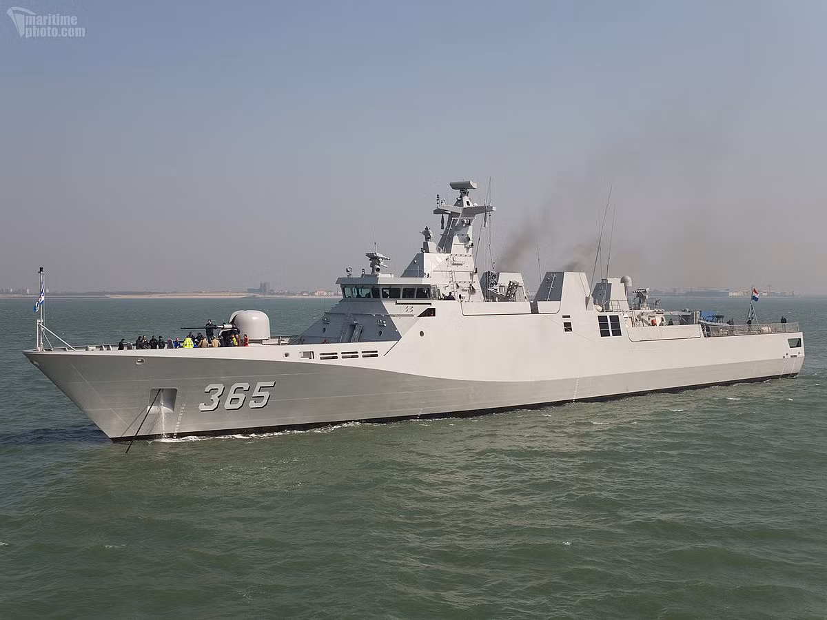 Việt Nam chắc chắn không còn xa lạ gì với khinh hạm Sigma (tuỳ từng phiên bản) do Hà Lan chế tạo. Trong quá khứ, chúng ta đã từng ngồi vào đàm phán để sở hữu loại tàu chiến hiện đại này. Nguồn ảnh: Pinterest.