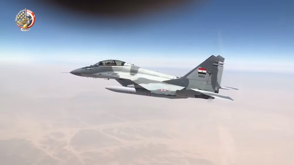 Ngoài ra, hệ thống radar của tiêm kích MiG-29M/M2 còn có thể phát hiện được máy bay ném bom của đối phương ở khoảng cách lên tới 250 km - tốt hơn nhiều so với phiên bản cũ. Nguồn ảnh: Livejournal.