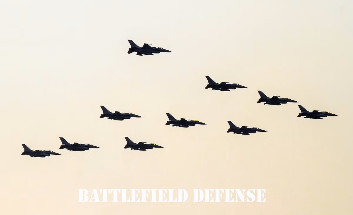 Các chiến đấu cơ phản lực F-16 của Không quân Hoàng gia Thái Lan. Nguồn ảnh: Defense.