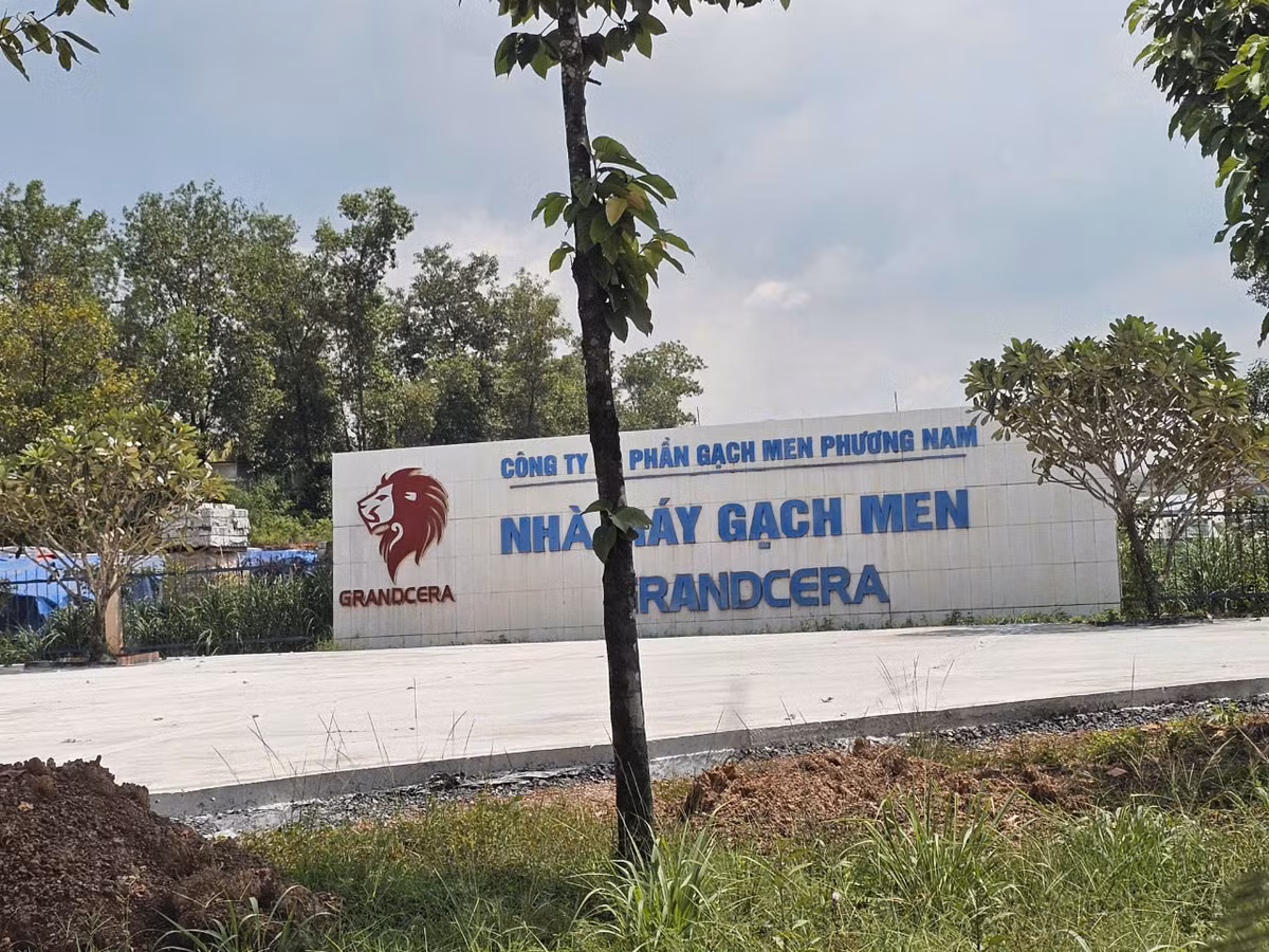 Kinh doanh thua lỗ, Gạch men Phương Nam gánh nợ gấp đôi vốn Kinh doanh thua lo, Gach men Phuong Nam ganh no gap doi von
