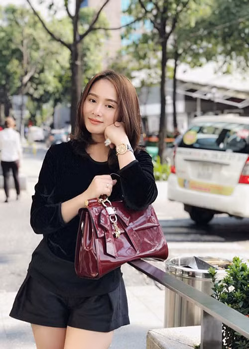 Sau cuộc hôn nhân đầu tiên đổ vỡ, năm 2012, Thu Phượng rời Hà Nội để vào Sài Gòn bắt đầu cuộc sống mới.