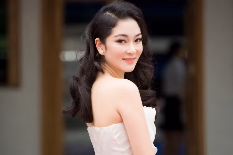 Hình ảnh Nguyễn Thị Huyền xinh đẹp tại một sự kiện vào năm 2016. Ảnh: Lê Chí Linh