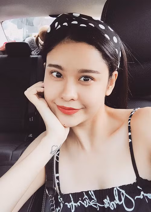 Trương Quỳnh Anh tươi tắn ở đời thường.