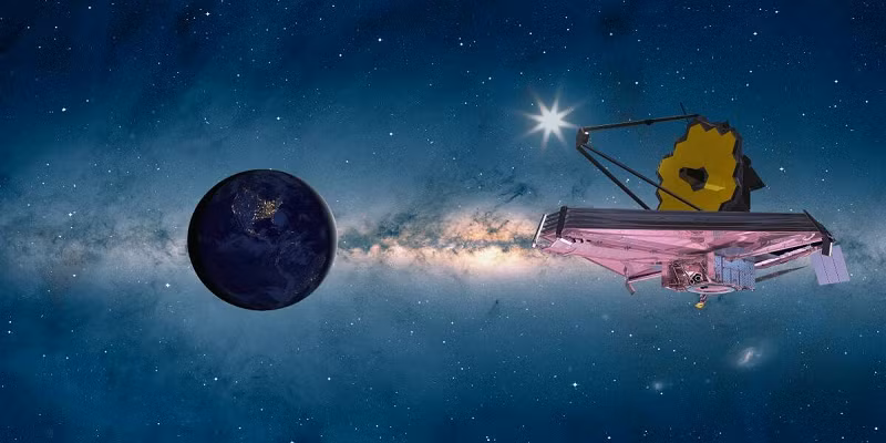 Kính thiên văn không gian James Webb (JWST), trước đó gọi là Kính thiên văn không gian thế hệ tiếp theo (NGST), là một kính viễn vọng không gian đã được chế tạo và đã được phóng lên vào 19 giờ 20 phút (giờ Việt Nam) ngày 25 tháng 12 năm 2021.