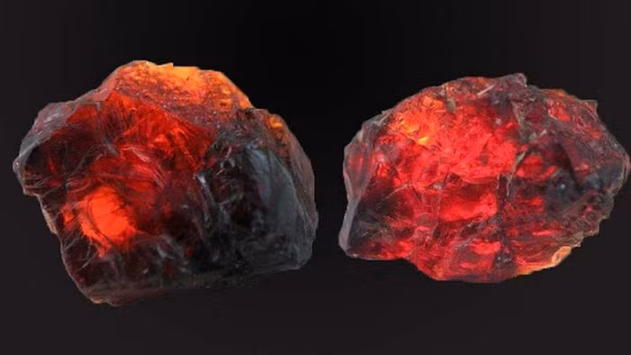 Khoáng chất hiếm thứ hai trên thế giới là painite, tinh thể hình lục giác có màu đỏ sậm. Dù hiện nay có thể tìm thấy dễ dàng hơn trước, khoáng chất này vẫn cực hiếm.