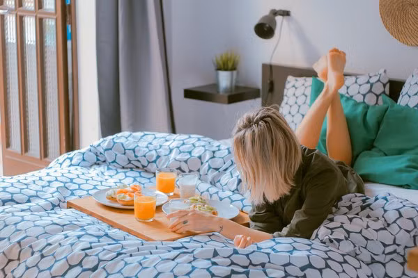 Thực tế, có 5 thói quen sinh hoạt là quả bom hẹn giờ đối với sức khỏe. Nếu bạn không muốn lão hóa sớm thì đừng tiếp tục những thói quen tai hại này. Nào, giờ thì cùng tìm hiểu nhé.
