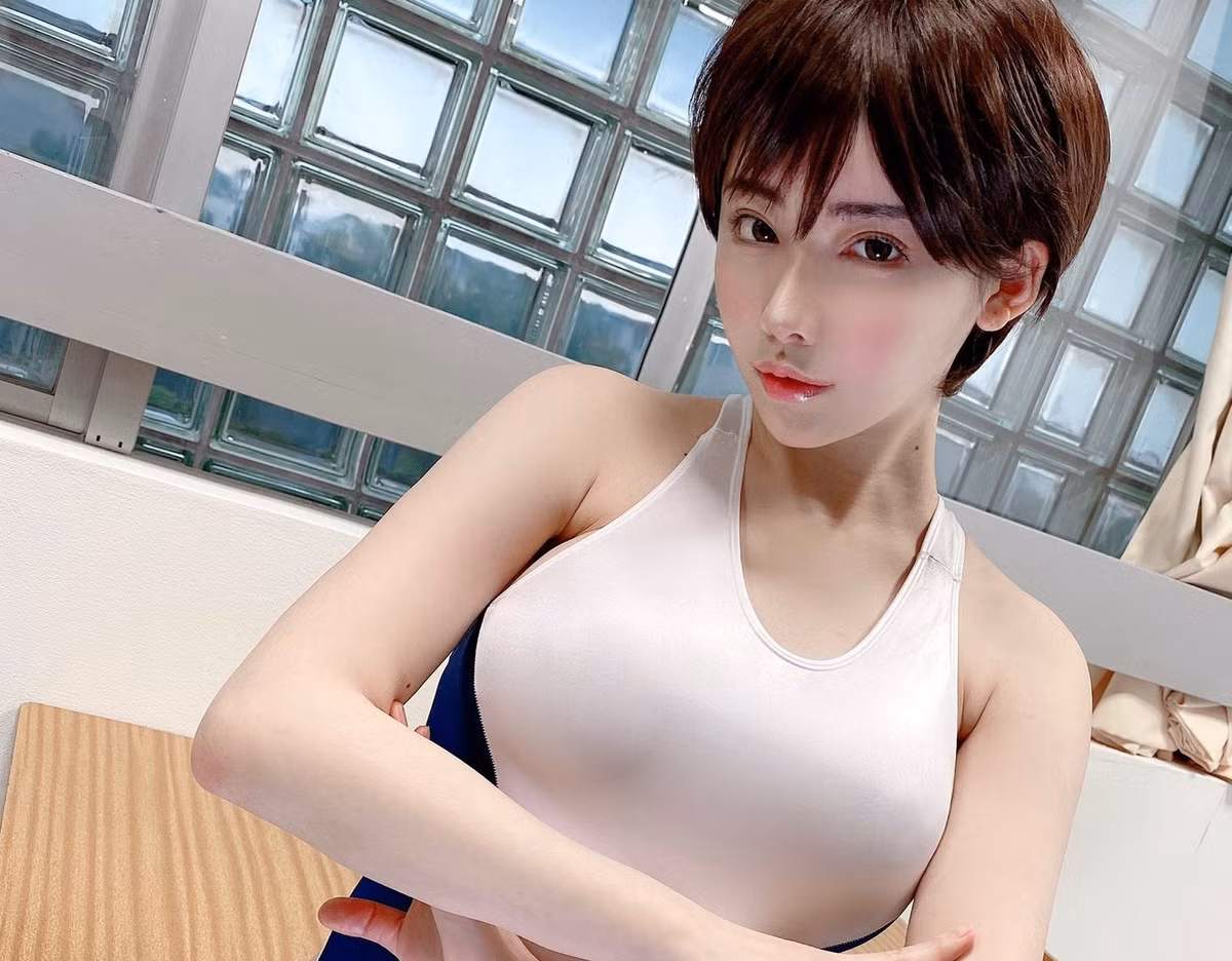 Gần đây, Yumi chuyển sang làm một Youtuber và ngay lập tức tích lũy được hơn 570.000 người đăng ký, theo dõi.