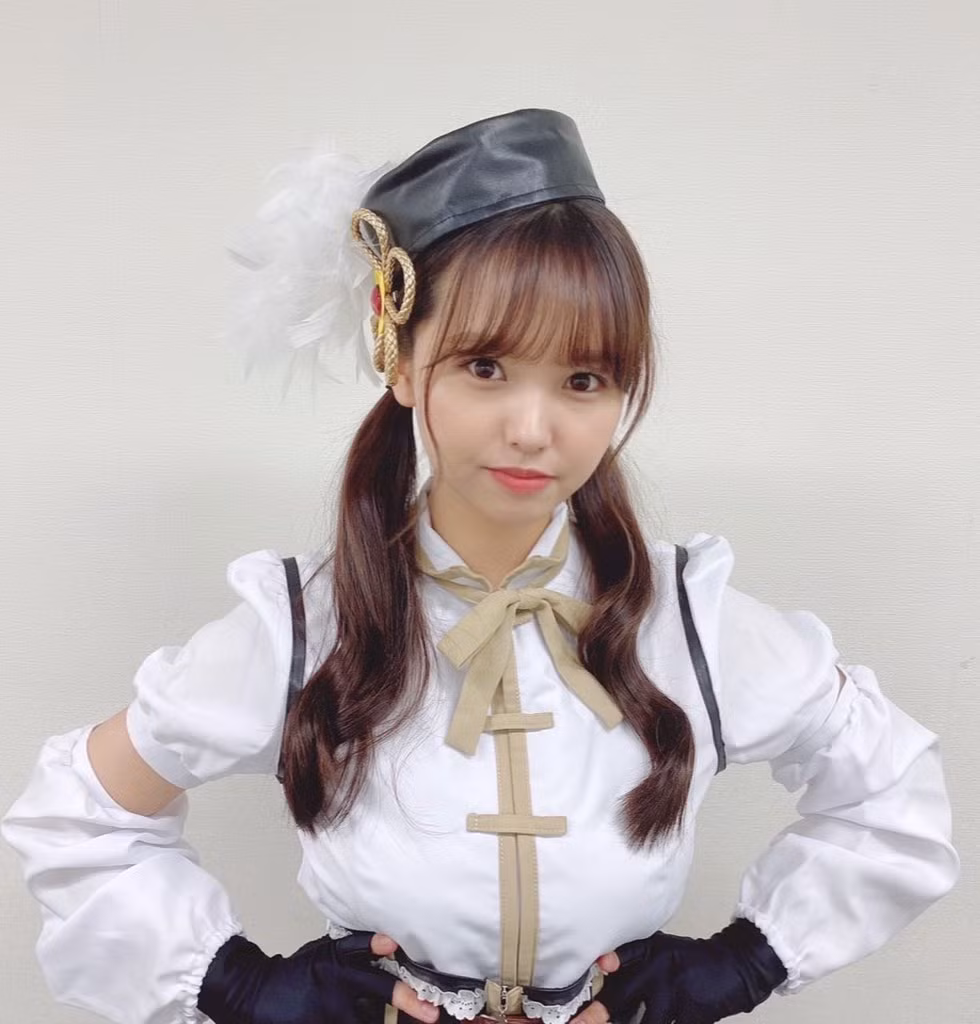  Hongo Yuzuha là một trong những nữ thần tượng Nhật Bản sở hữu vẻ đẹp vừa ngây thơ ngọt ngào lại vừa quyến rũ nóng bỏng, khiến fan hâm mộ mê đắm không lối thoát.