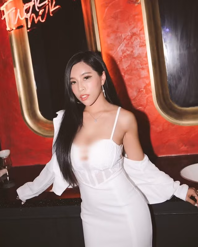 Hiện tại, khi công việc kinh doanh ngày một tốt lên, Amy cũng đầu tư cho hình ảnh nhiều hơn.