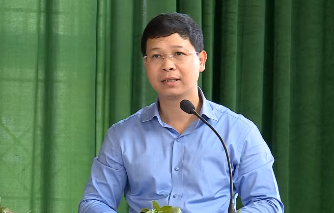Trưởng khoa có bằng tiến sĩ giả và loạt cán bộ dùng bằng giả bị phát hiện - Hình 2 Truong khoa co bang tien si gia va loat can bo dung bang gia bi phat hien-Hinh-2