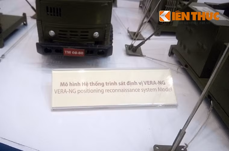 Radar bắt máy bay tàng hình VERA-NG hay còn gọi là hệ thống trinh sát định vị VERA-NG là biến thể mới của dòng radar Vera được phát triển bởi công ty quốc phòng ERA (Cộng hòa Czech). Chúng đều được đánh giá là có khả năng phát hiện hầu hết vật thể bay gồm cả máy bay tàng hình tối tân nhất thế giới. Đáng lưu ý, “tiền bối” VERA-NG là Vera-E từng được Việt Nam nhập khẩu từ trước.